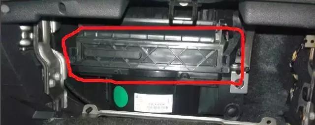 长安unit空调滤芯在哪个位置 (林肯mkc空调滤芯装在什么位置)