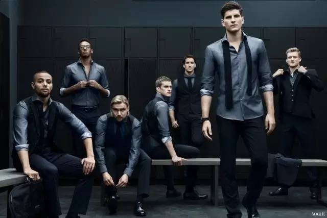 足球谁穿西装最帅,足球运动员穿西装最帅