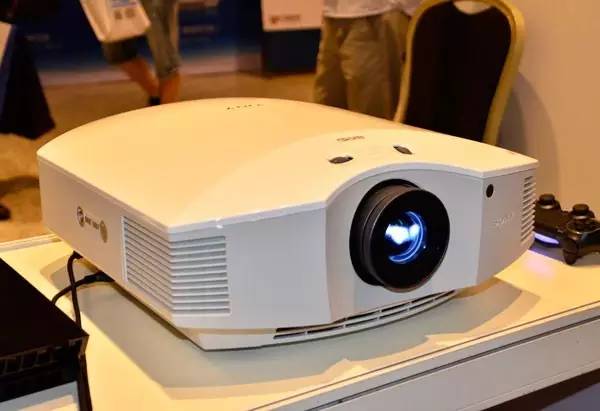 我花了100元买了一台钢琴英语,我花了100美元买了一台钢琴英语