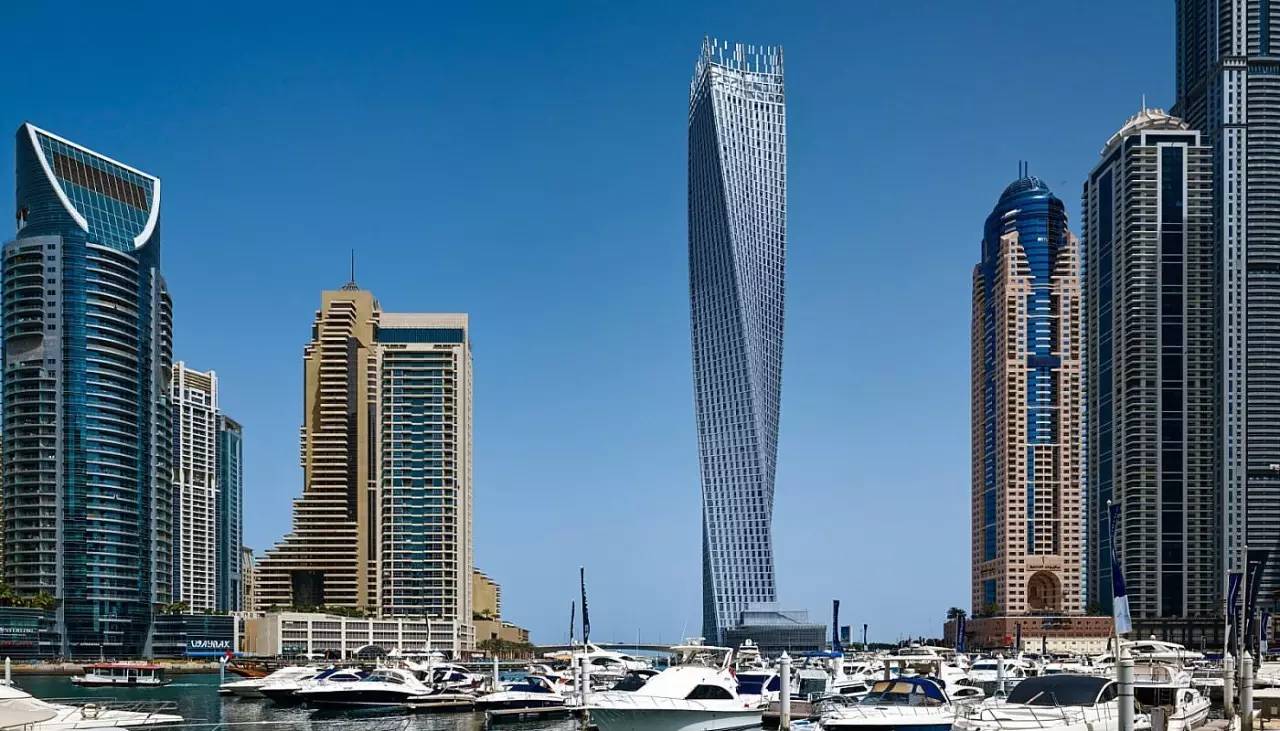 摩天大楼的浪漫 (浪漫的摩天大楼)