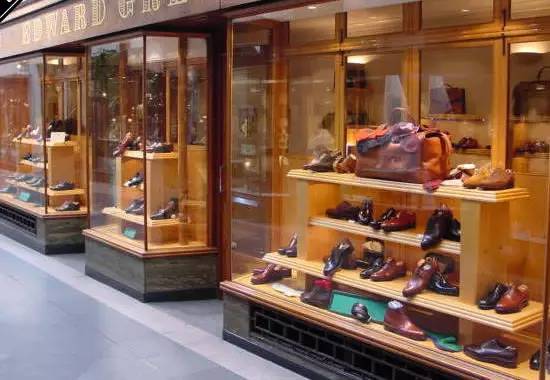 「WST干货」想要了解一个金融男生的品味,看看他穿的鞋子