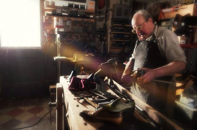 「WST干货」想要了解一个金融男生的品味,看看他穿的鞋子