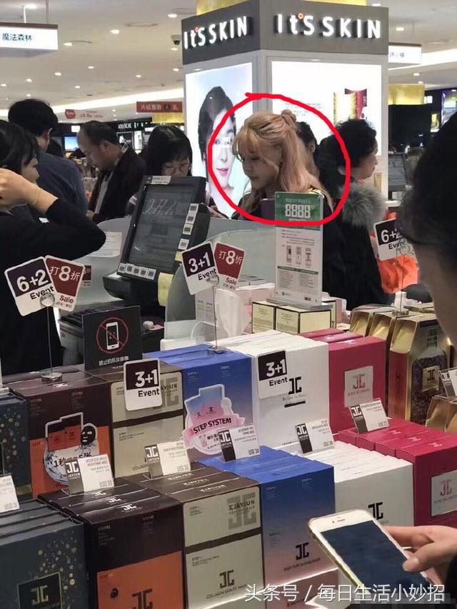 韩安冉和路人拍的照片,韩安冉路人镜头在泰国碰到韩安冉