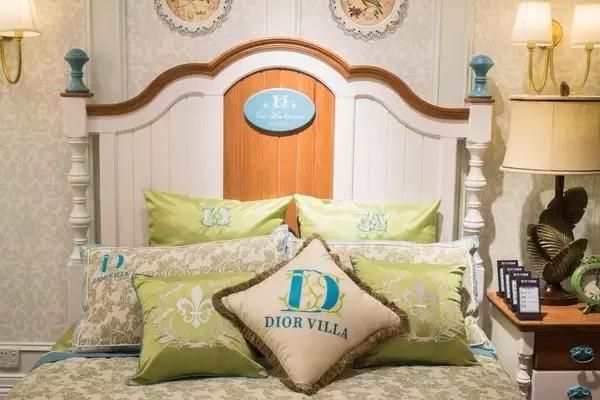 喜梦宝、多喜爱、松堡王国、酷漫居等儿童家具品牌2016大PK