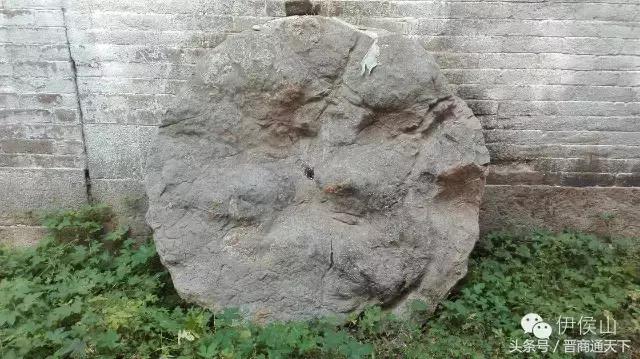 钟灵秀图片,钟灵秀一字马