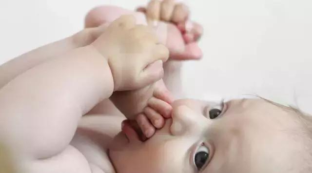 宝宝得了口水疹怎么治疗,宝宝得口水疹怎么治