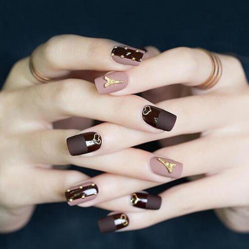 美甲小白注意什么事项,穿戴式美甲好还是涂指甲油好看