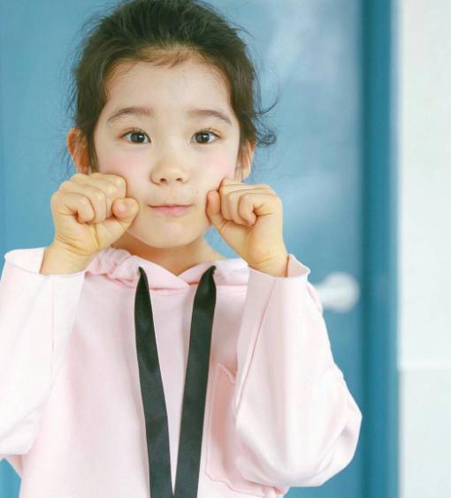 刘仁娜同款墨镜女夏高级感,韩国女明星刘仁娜冬天穿搭