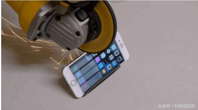 用砂轮机去虐iPhone会发生什么?