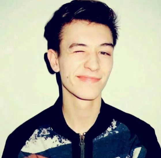 小众欧美男头图集,好看又不渣的欧美男头