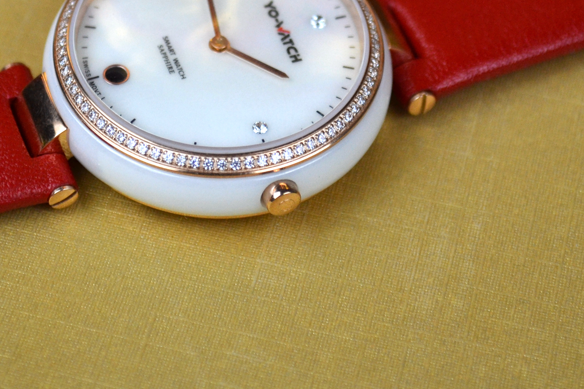 有水晶有钻石,能测UV会自拍,续航8个月,为妹子而生的智能表