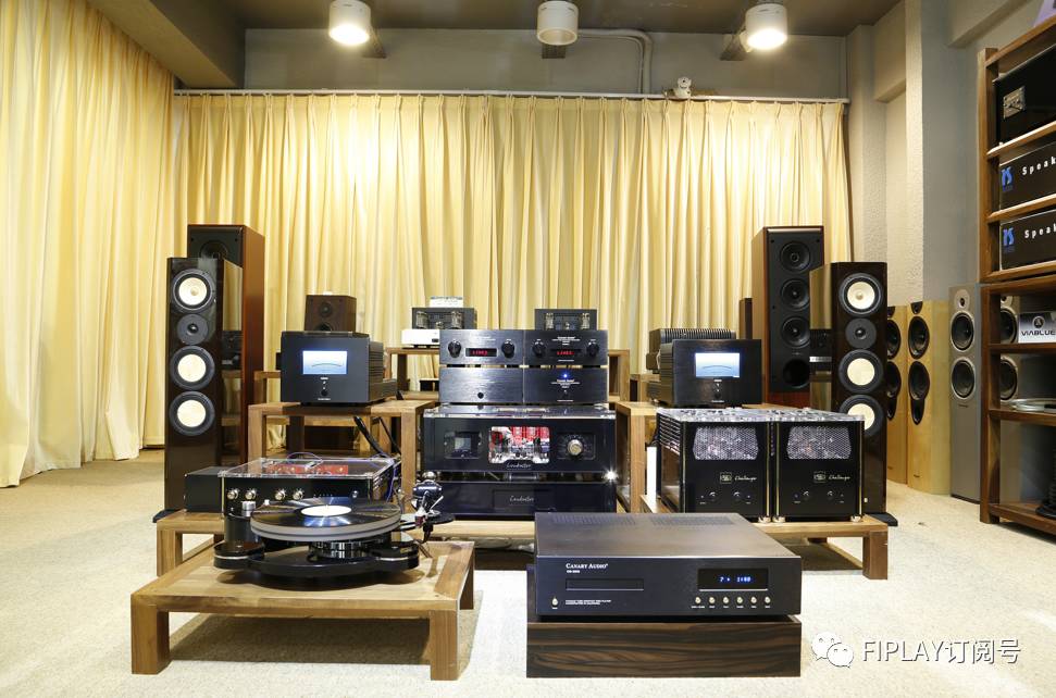 精评丨简单的操作,展现出色的音乐性!CanaryAudioCD-300电子管CD*放播**器