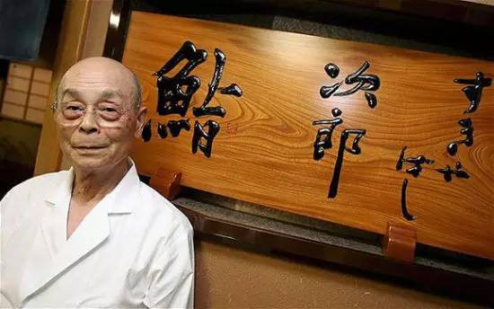 首尔、东京的街头美食每天都在拿钩子勾我，尤其这几家！