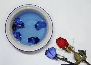 情人节蓝色妖姬好卖吗,情人节蓝色妖姬假花