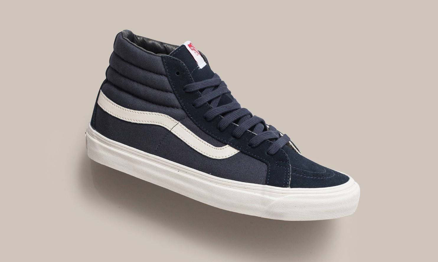 球鞋阿斯顿马丁,球鞋艾弗森库里