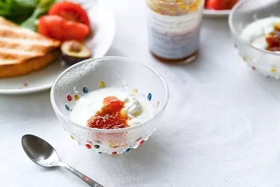 为什么别人拍的食物比你美？秘诀就在于这些高颜值餐具啊！