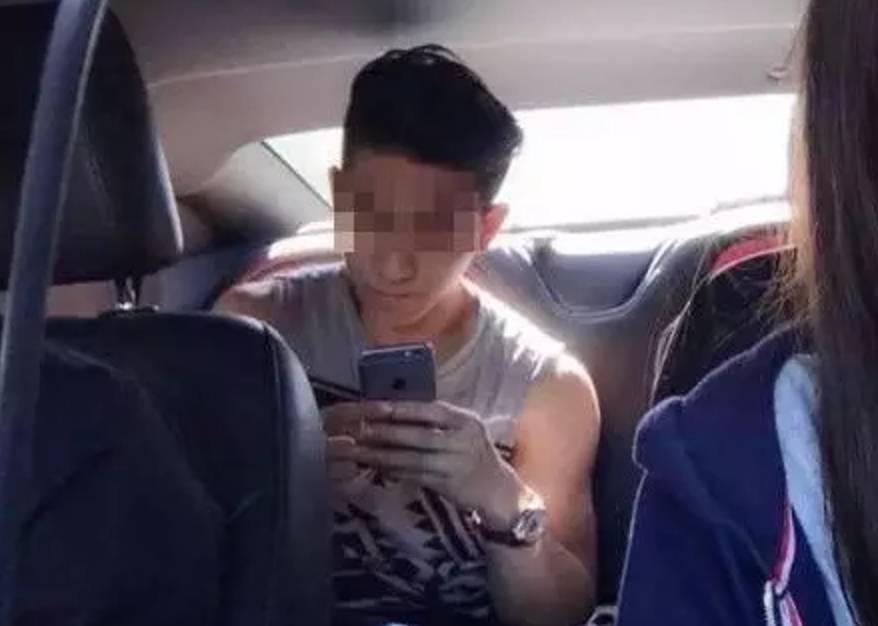 19岁留学生被打致死,19岁中国女留学生被国外男友杀害