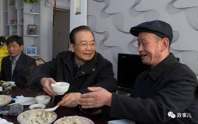 除了米面油肉，国家领导人还送过哪些年货？