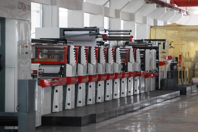 卷筒印刷机印刷成本,卷筒印刷机自动套筒