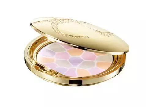 适合脱妆的散粉推荐,散粉推荐干皮不脱妆