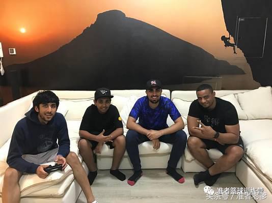 14岁迪拜男孩花200万买球鞋，叔叔阿姨你们穷爆了！