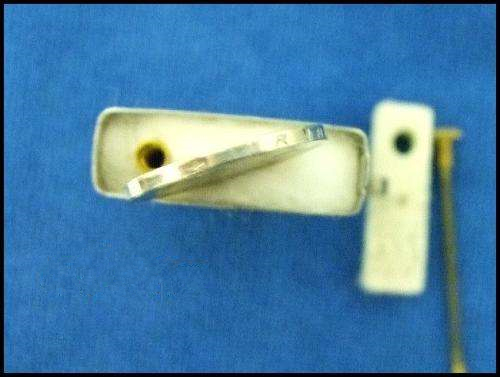 zippo打火机内胆更换方法,zippo内胆拔出来很松动吗