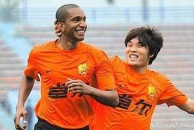 巴西农民被球迷誉为“城市英雄”,维森特与中国的故事