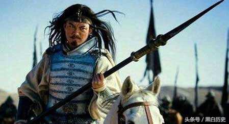 赵云十八枪和岳飞十三枪讲解,赵云龙胆亮银枪真实的长什么样