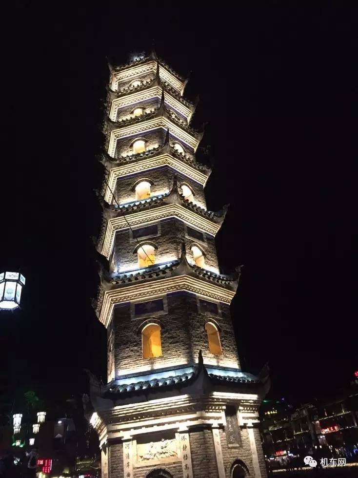 400大踏板骑行300公里感受,125cc适合暴力骑行的踏板