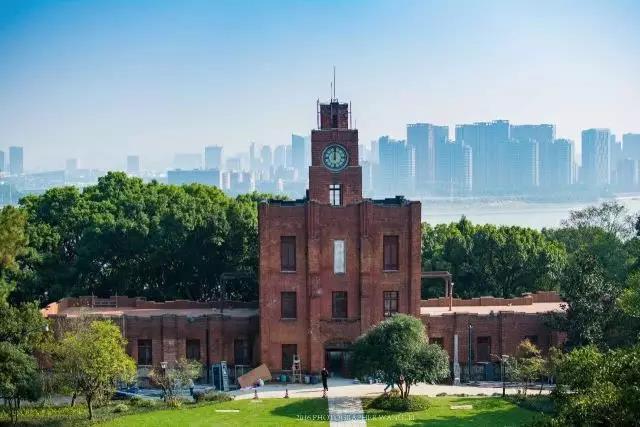 120岁生日倒计百天！爱浙大有120个理由，也许1个已足够！