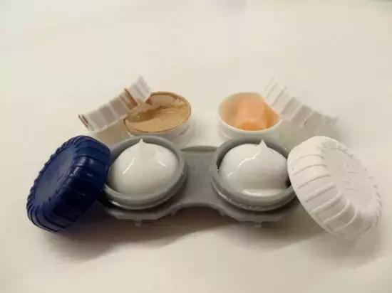 宾馆忘记带充电器怎么办,出差住酒店没充电头