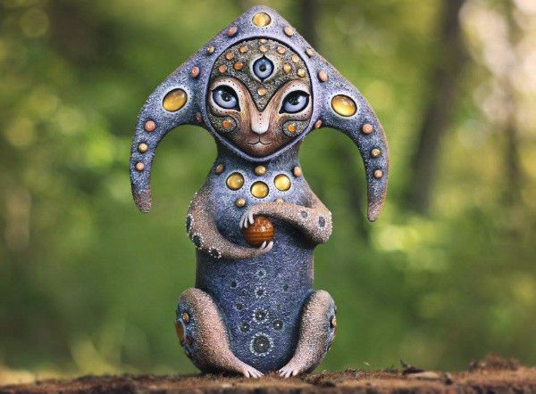 这些怪脸娃娃似乎拥有某种神奇的魔力!你感受到了吗?