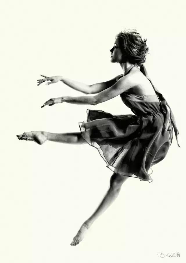 女人跟男人示弱的视频,女人向男人示弱的句子