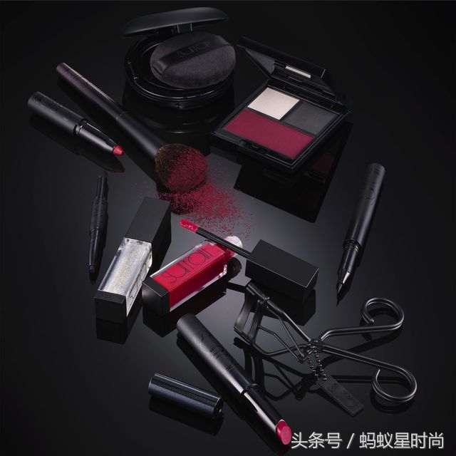 好莱坞顶级化妆师的彩妆品牌TroySurratt！