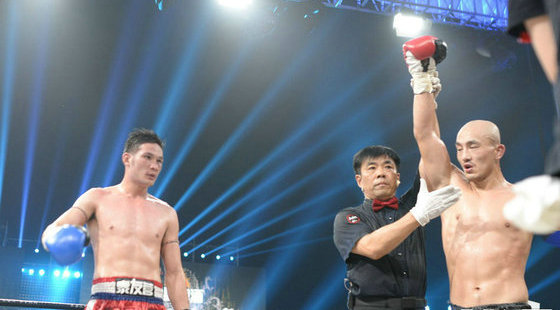 方便一龙哭了视频完整版,一龙最新比赛被ko视频回放