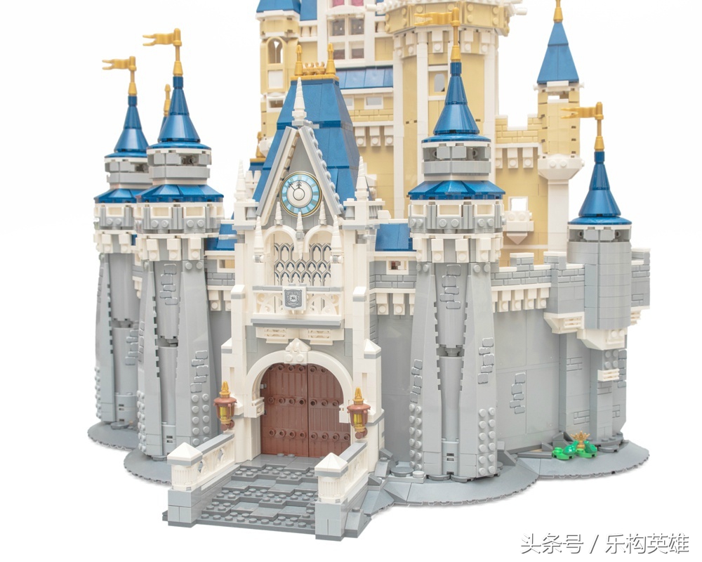 迪士尼乐高城堡对比,乐高新旧迪士尼城堡推荐