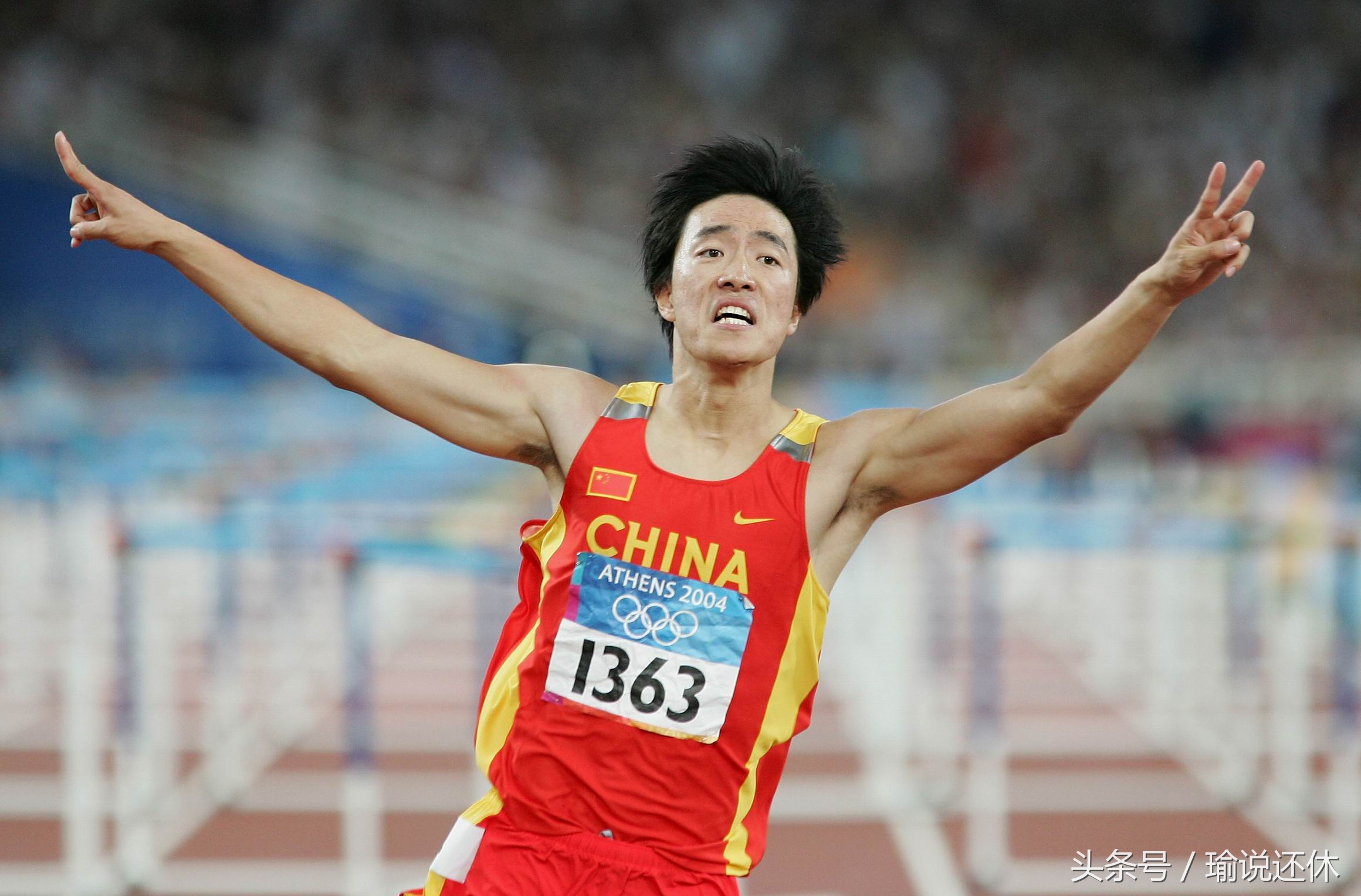 刘翔骑女友戏水,惹恼女权还是道德婊?喷子们叮咬英雄可休矣!