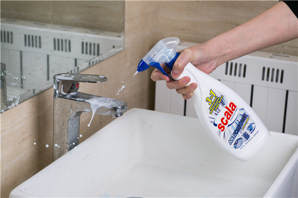 水槽下水道油垢堵塞怎样处理,厨房水槽清理油垢小妙招