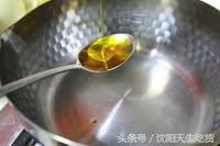 西兰花藜麦饭团,橄榄油西兰花汁