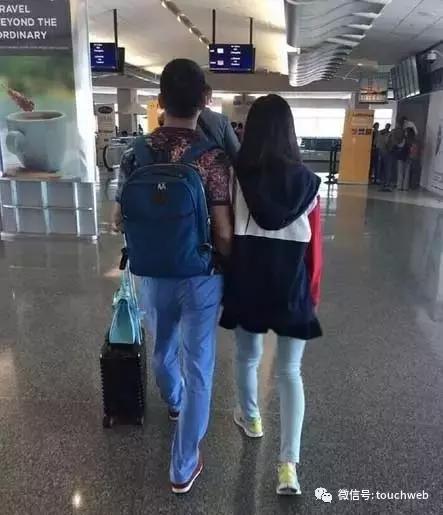 奶茶妹妹京东年会,奶茶妹妹在京东年会