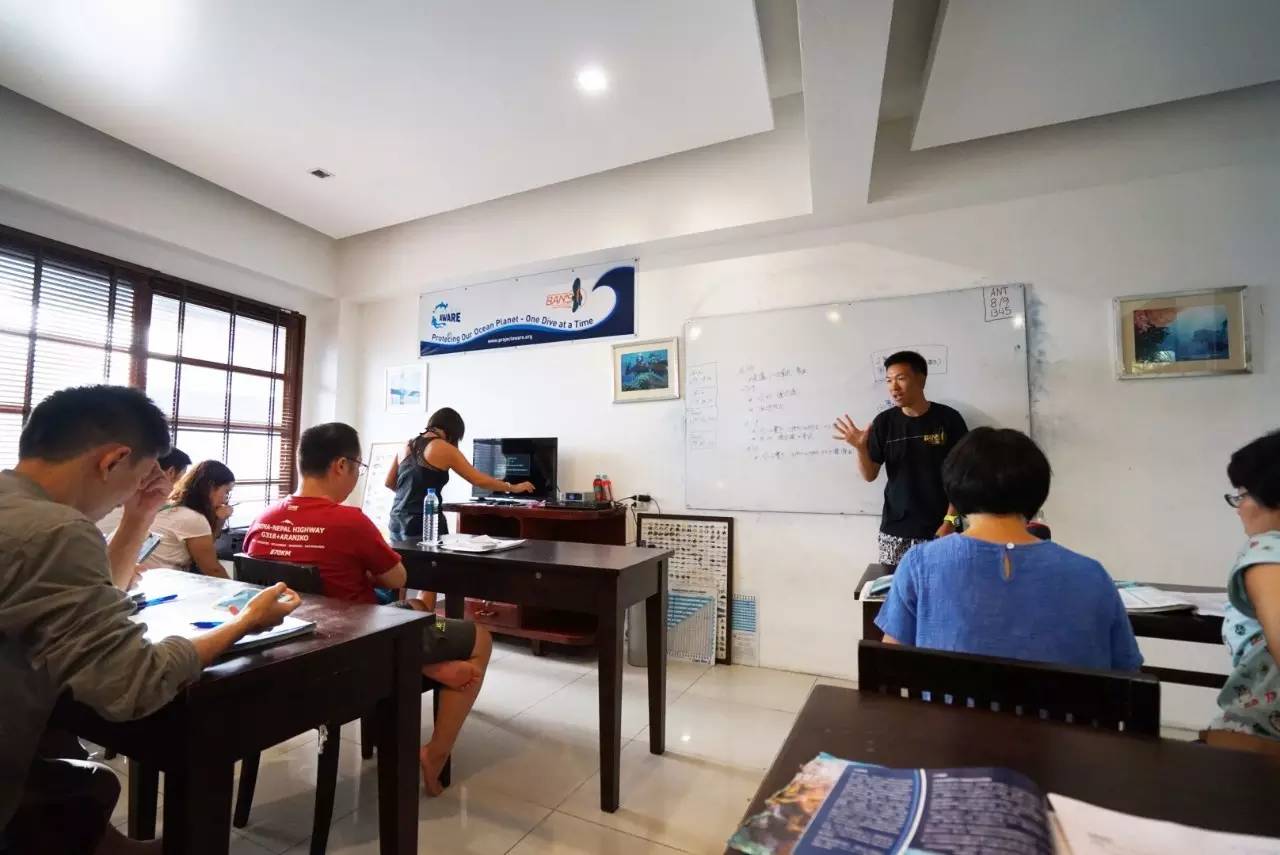 泰国|涛岛:在海上漂了一年,我终于沉下去了