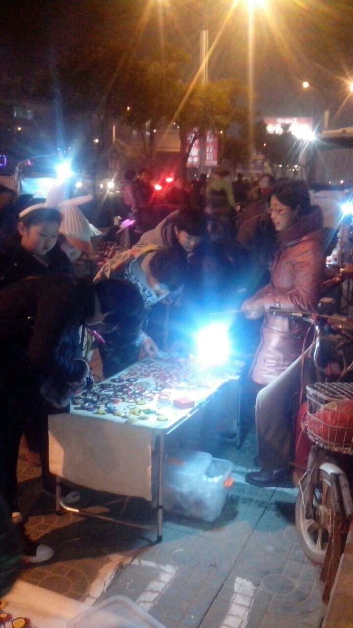 小本创业地摊热卖小吃食品机械,地摊创业方法技巧