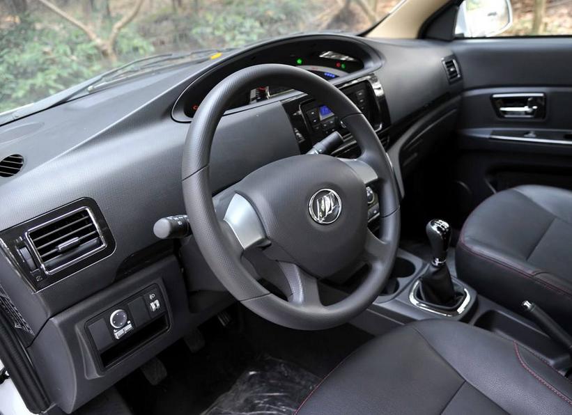 16年力帆乐途手动,全新力帆乐途