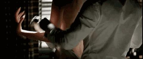 这部*恋虐**的SM大片，给我们展示了一个浪漫唯美的世界