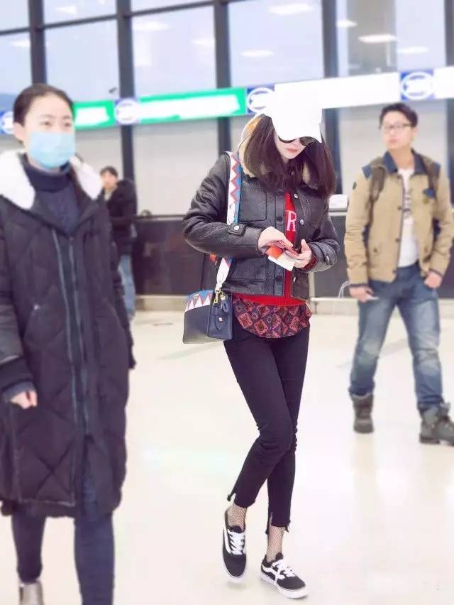 vans网红,vans懒人鞋经典款搭配