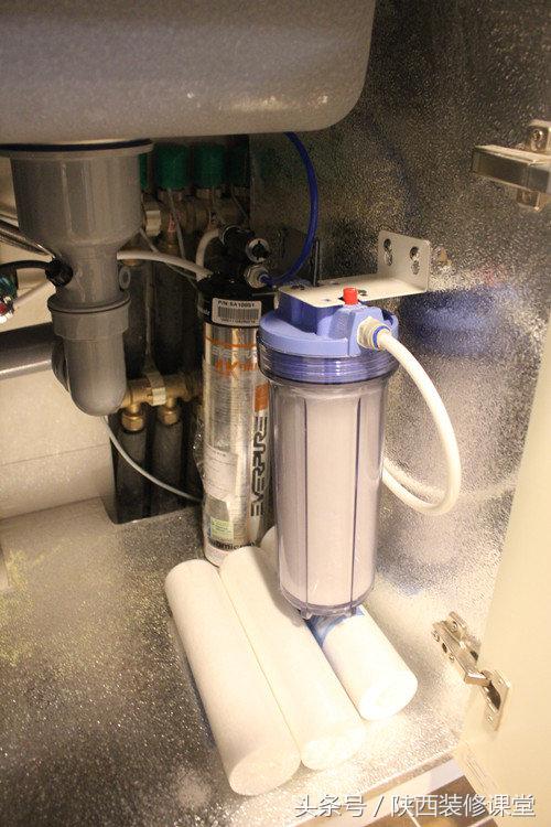 135平方四房二厅二卫阳台,小户型135阳台客厅一体