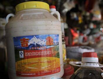 倒卖地沟油判多少年,800吨地沟油流向市场