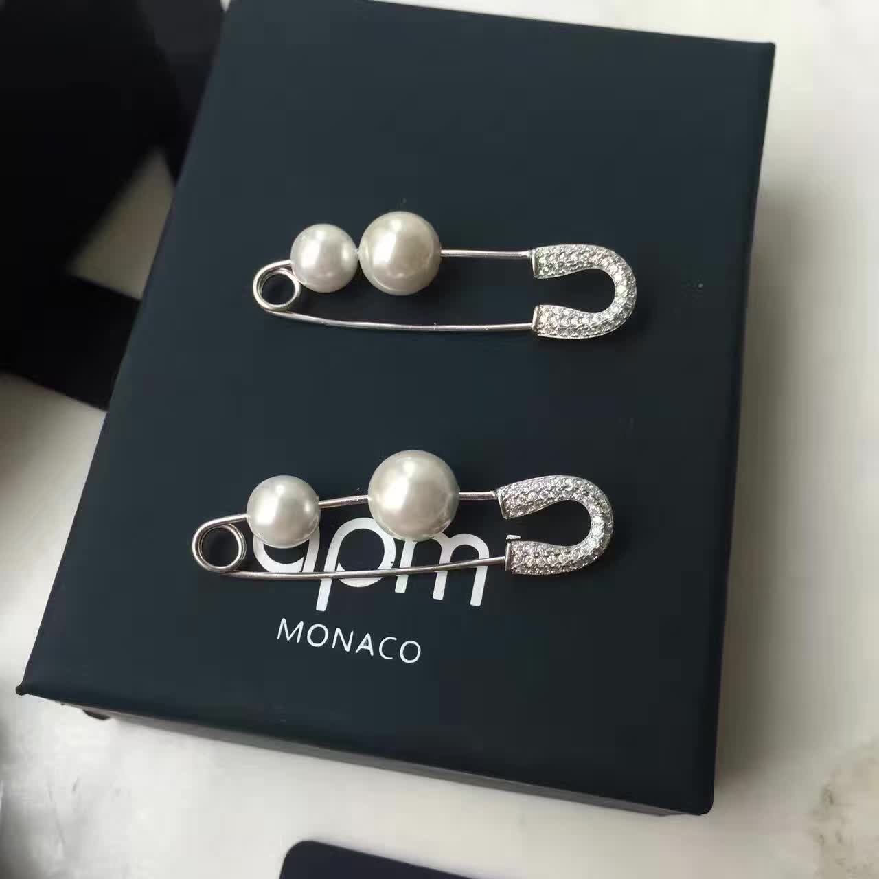 送给自己心仪的女生有哪些饰品推荐呢?