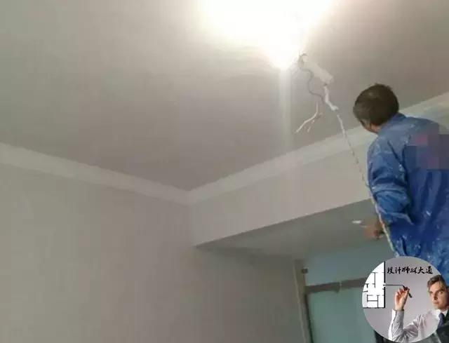 楼顶瓷粉开裂会不会是楼板问题,墙面瓷粉不规则开裂是什么原因