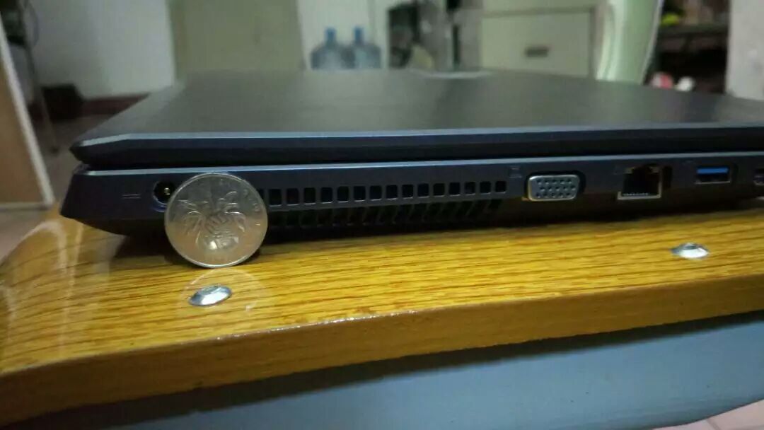 三千左右买游戏本还是台式,神舟4050游戏本推荐